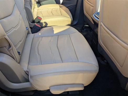 Certified 2024 Cadillac XT6 Sport w/ Platinum Package image 25