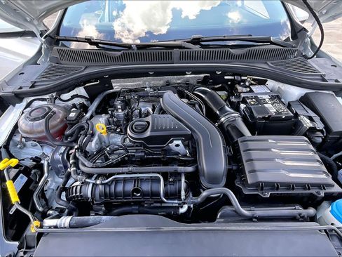 Used 2024 Volkswagen Jetta SE FWD image 30