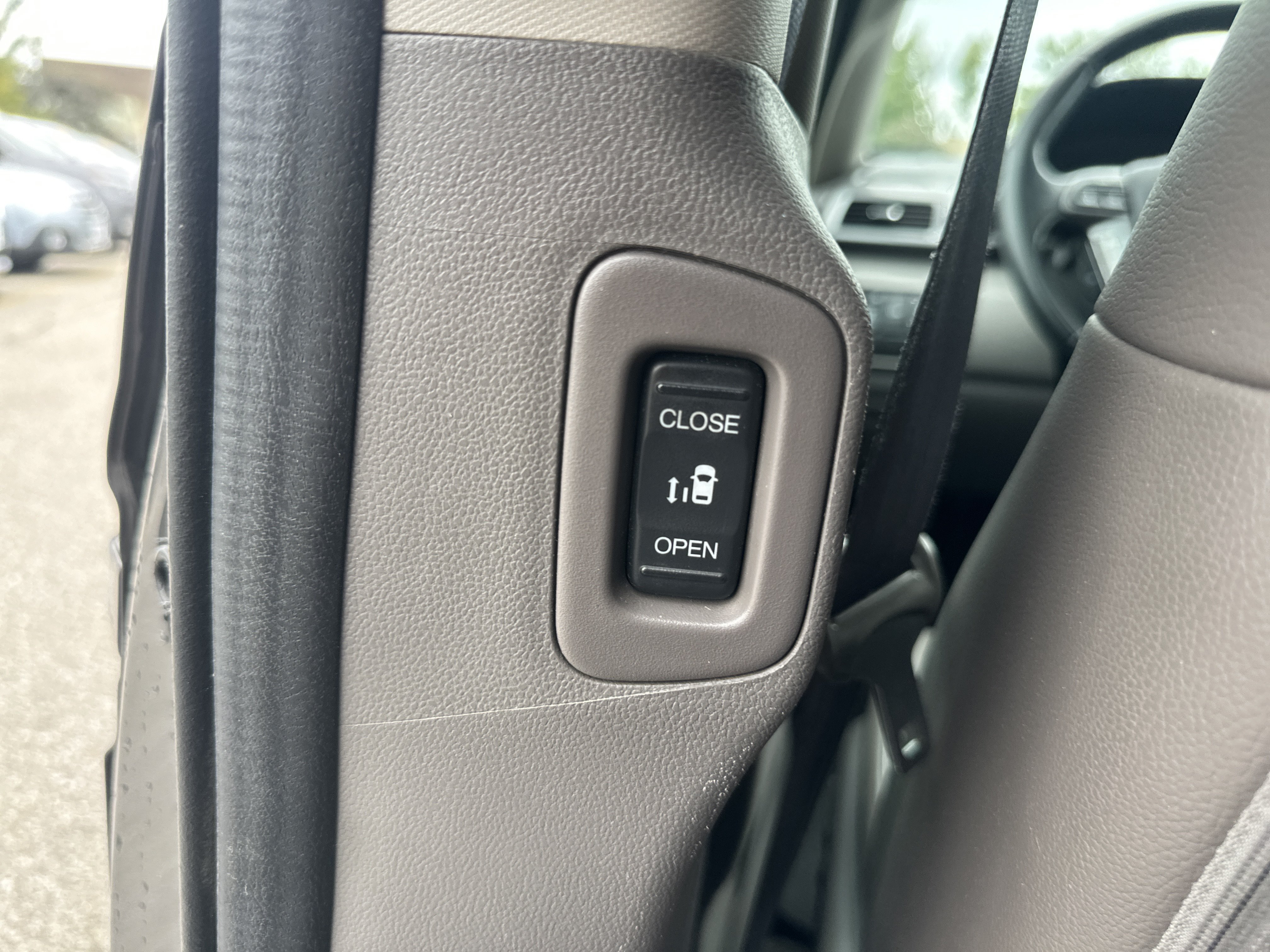Used 2014 Honda Odyssey Touring image 21