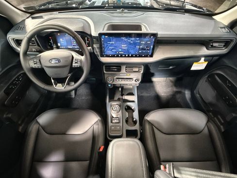 New 2025 Ford Maverick Lariat w/ Black Appearance Package image 32