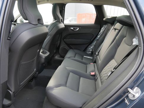 New 2026 Volvo XC60 B5 Plus w/ Climate Package image 6