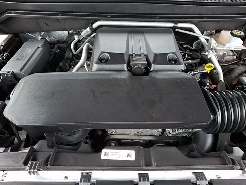 Used 2025 Chevrolet Colorado Z71 image 29