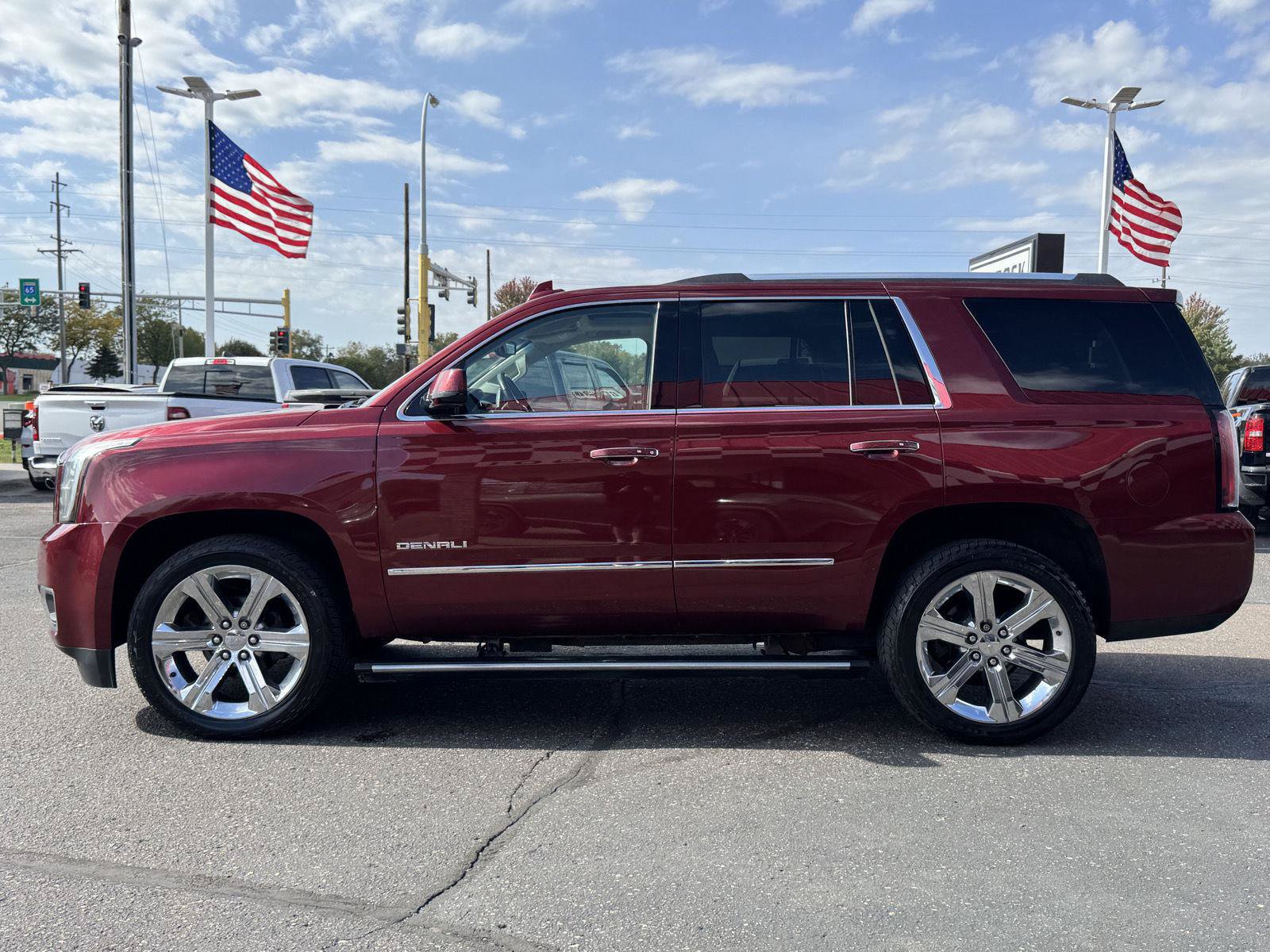 Used 2019 GMC Yukon Denali w/ Denali Ultimate Package AWD/4WD image 4