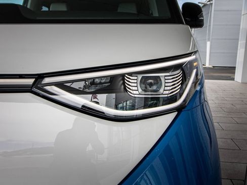 New 2025 Volkswagen ID. Buzz 1st Edition image 10