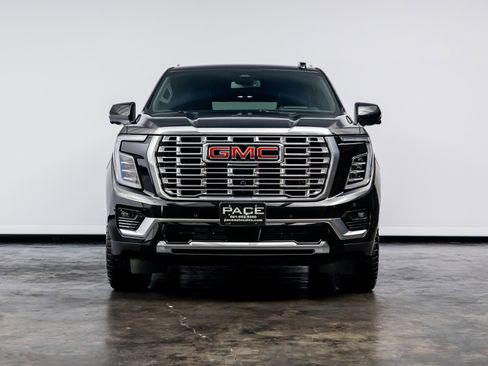 Used 2025 GMC Yukon Denali image 2