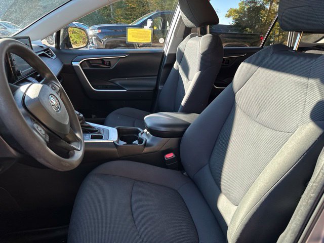 Used 2019 Toyota RAV4 LE w/ All Weather Liner Package AWD/4WD image 36