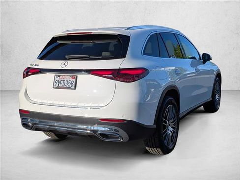 Certified 2026 Mercedes-Benz GLC 300 image 5