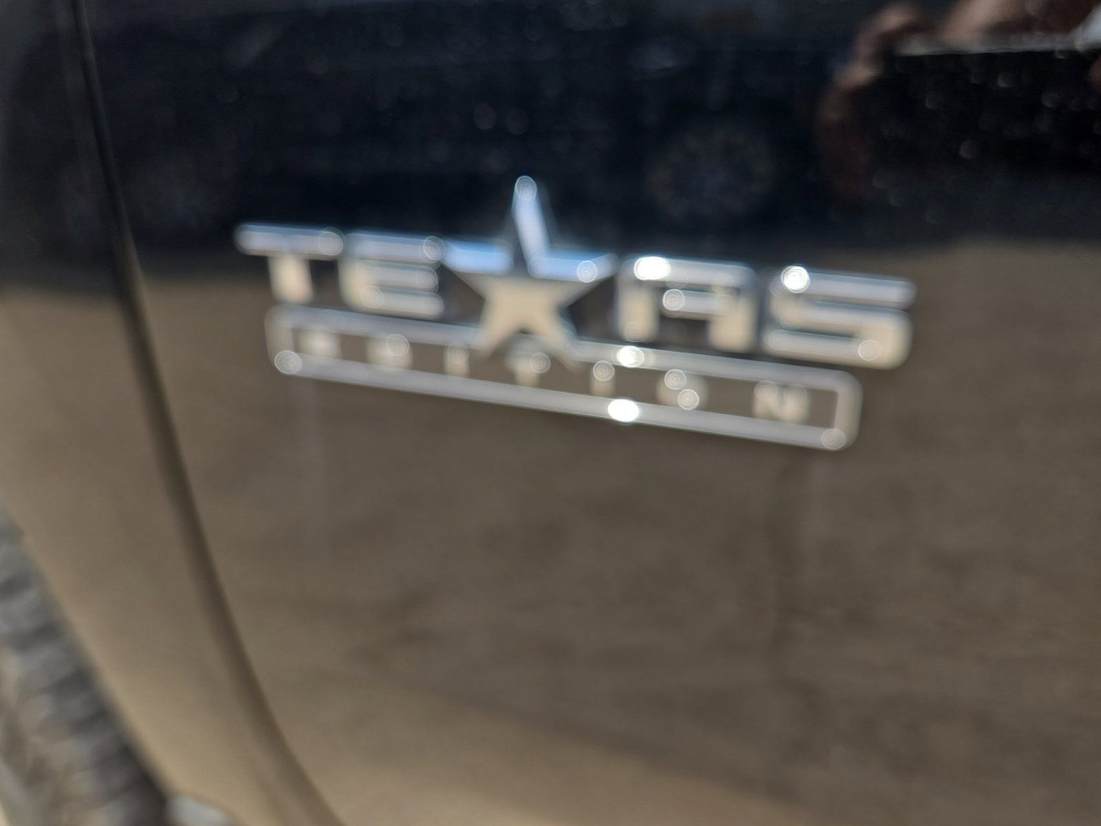 Used 2020 Chevrolet Silverado 1500 LT w/ Texas Edition AWD/4WD image 6