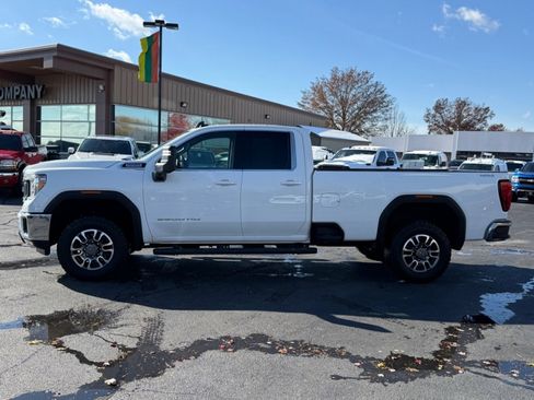 Used 2022 GMC Sierra 2500 SLE w/ SLE Value Package; image 5
