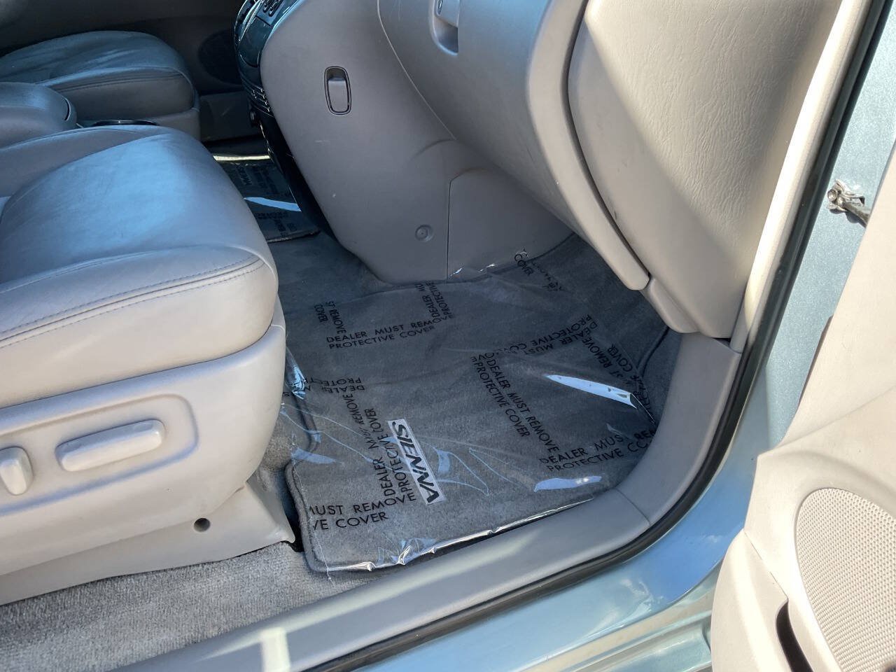 Used 2010 Toyota Sienna XLE w/ Towing Prep Pkg FWD image 48