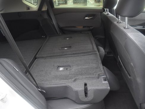Used 2023 Nissan Rogue SV FWD image 55