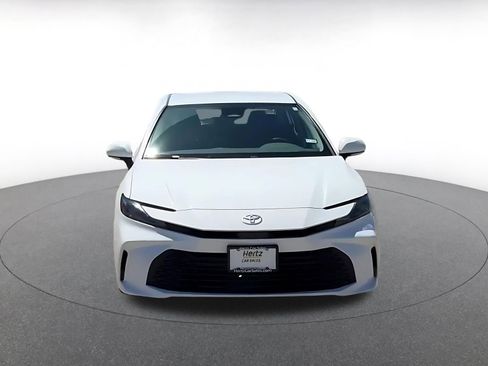 Used 2025 Toyota Camry LE FWD image 4