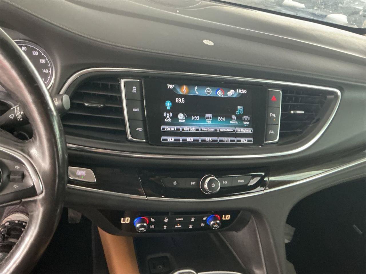 Used 2018 Buick Enclave Premium w/ Trailering Package AWD/4WD image 16