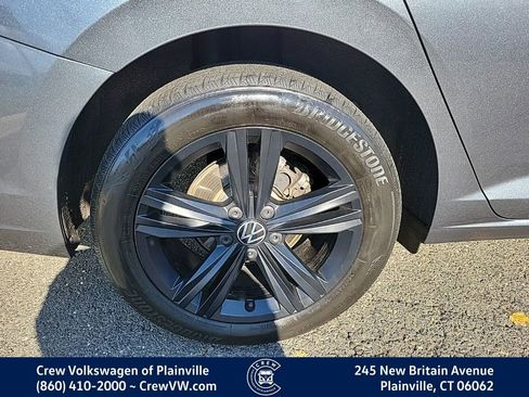 Certified 2022 Volkswagen Jetta SE image 19