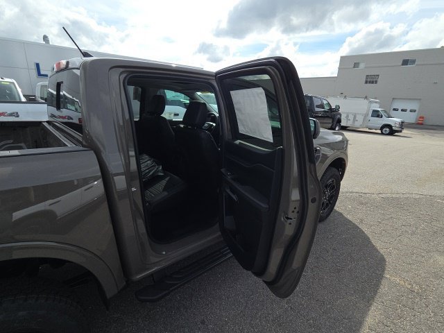 New 2026 Ford Ranger Lariat w/ Black Appearance Package AWD/4WD image 32