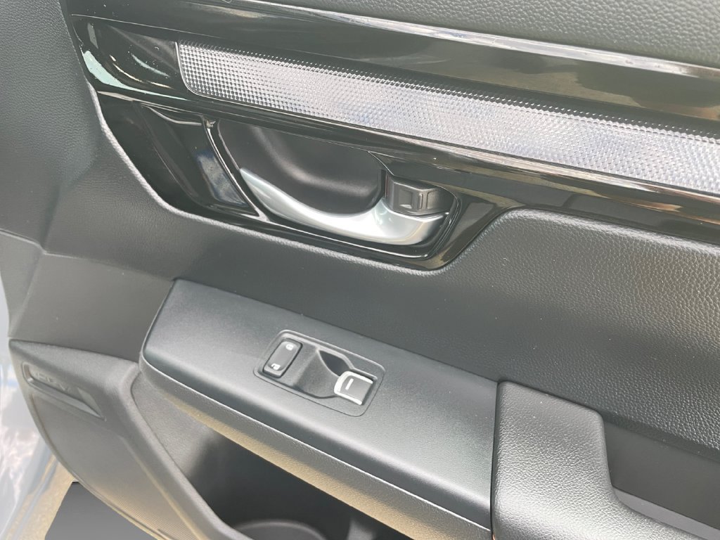 Used 2024 Honda CR-V Sport Touring image 13