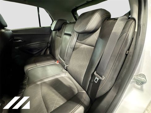 Used 2019 Chevrolet Trax LT w/ Redline Edition image 24