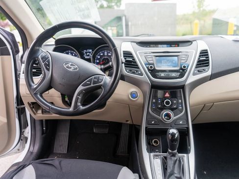 Used 2016 Hyundai Elantra Value Edition FWD image 14