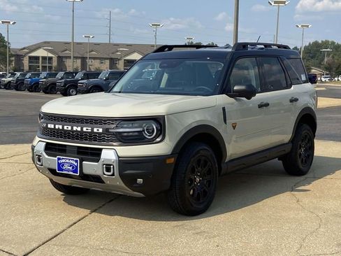 New 2025 Ford Bronco Sport Badlands w/ Badlands Tech Package AWD/4WD image 5