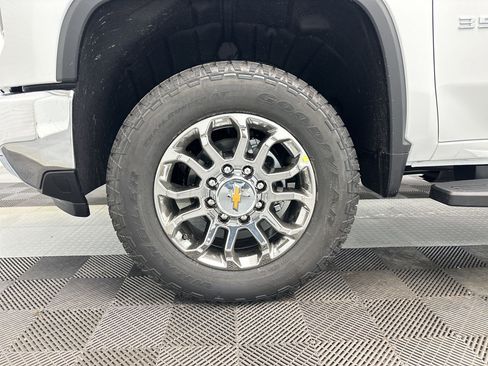 New 2026 Chevrolet Silverado 3500 LTZ w/ LTZ Plus Package AWD/4WD image 11