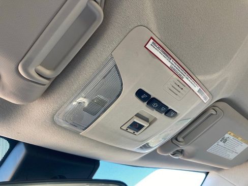 Used 2021 Toyota Corolla LE image 26