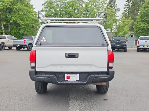 Used 2023 Toyota Tacoma SR RWD image 8