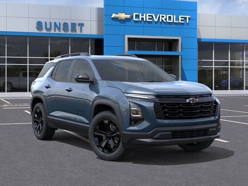 New 2026 Chevrolet Equinox LT w/ Convenience Package II FWD image 7