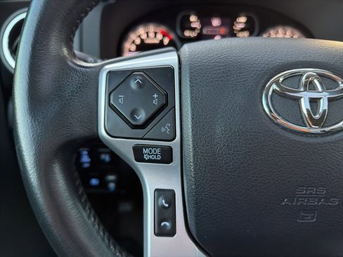 Used 2018 Toyota Tundra Platinum image 10
