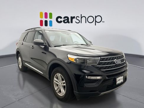 Used 2023 Ford Explorer XLT w/ Equipment Group 202A AWD/4WD image 5