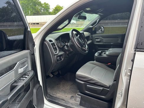 Used 2022 RAM 3500 Big Horn AWD/4WD image 25