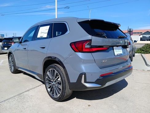 New 2026 BMW X1 xDrive28i AWD/4WD image 7