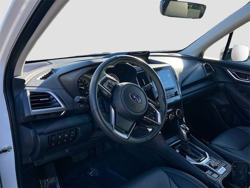 Used 2023 Subaru Forester Touring image 9