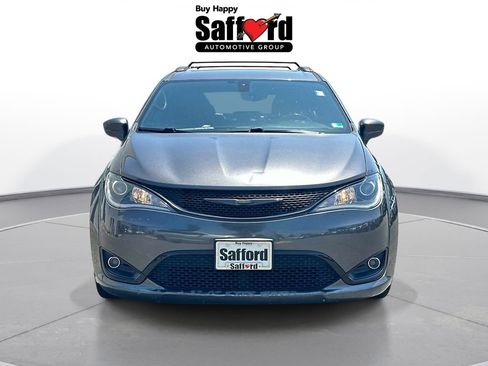 Used 2018 Chrysler Pacifica Touring Plus w/ S Appearance Package FWD image 7