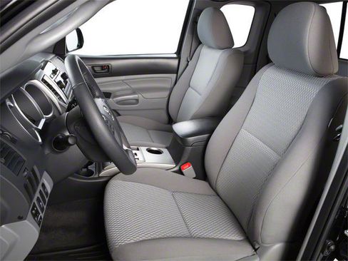 Used 2013 Toyota Tacoma 4x4 Access Cab V6 w/ SR5 Pkg image 8