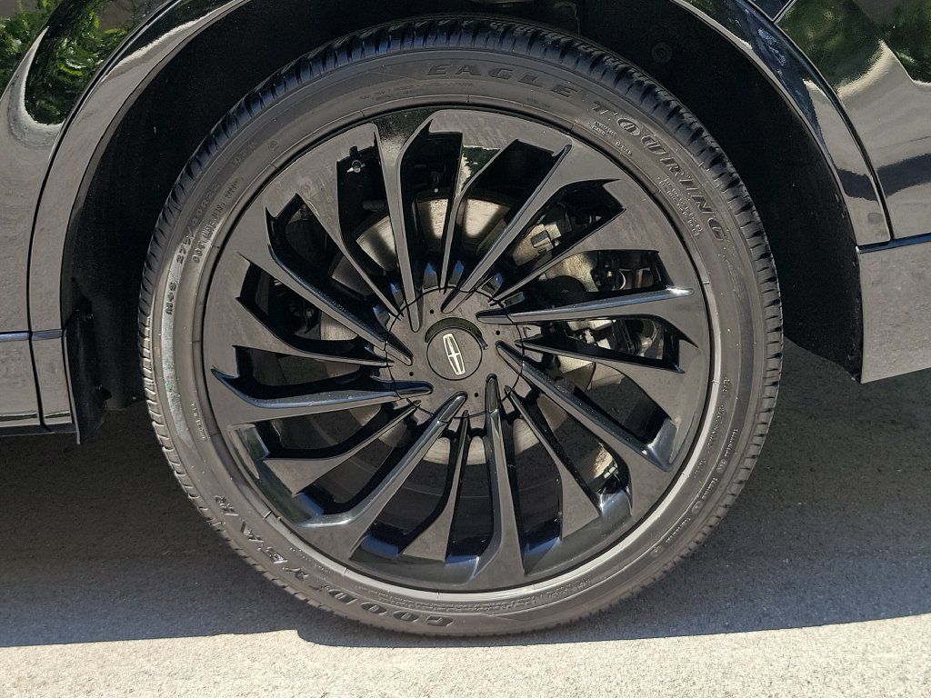Used 2025 Lincoln Aviator Reserve w/ Jet Appearance Package RWD image 8