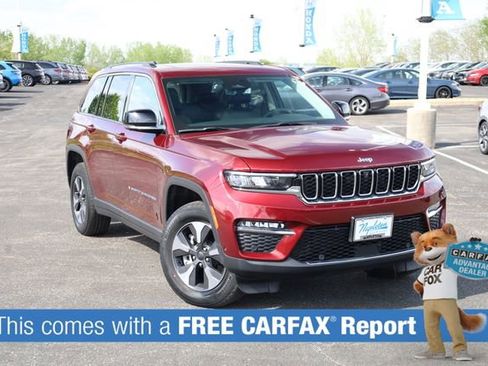 Used 2022 Jeep Grand Cherokee Limited 4xe w/ Luxury Tech Group II AWD/4WD image 2