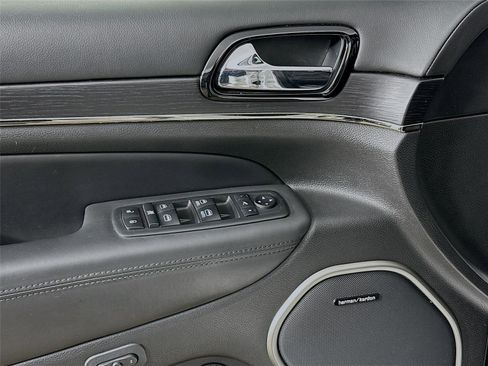 Used 2020 Jeep Grand Cherokee High Altitude image 18