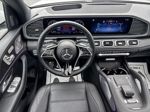Used 2026 Mercedes-Benz GLS 450 4MATIC image 21