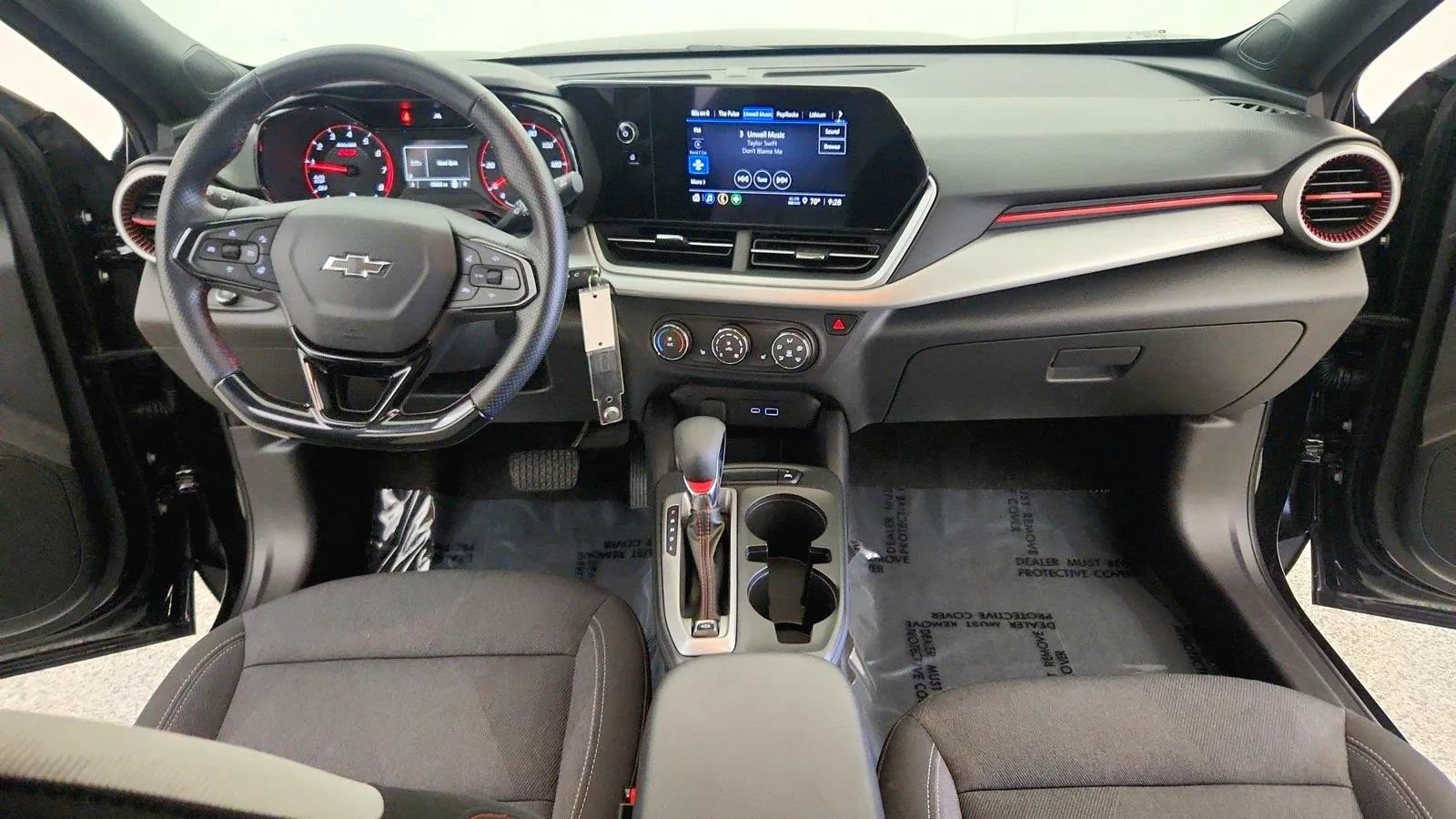 Used 2024 Chevrolet Trax RS w/ Driver Confidence Package FWD image 26