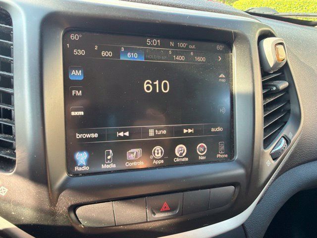 Used 2014 Jeep Cherokee Trailhawk w/ Comfort/Convenience Group AWD/4WD image 11