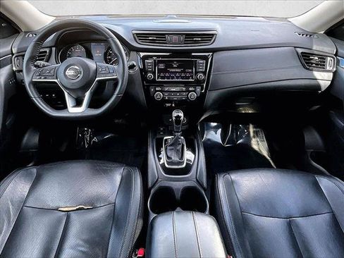 Used 2019 Nissan Rogue SL w/ Premium Package FWD image 16