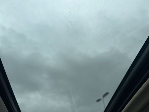 Used 2018 GMC Yukon Denali w/ Open Road Package image 16