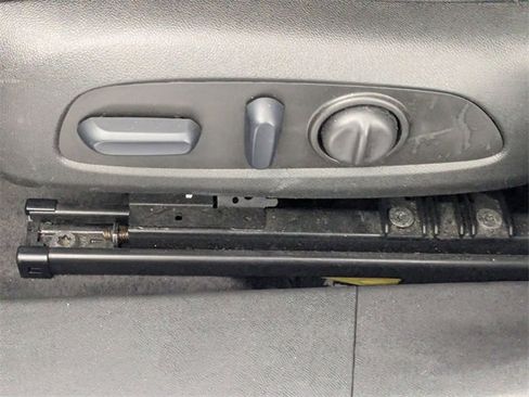 Used 2024 Chevrolet Malibu LT image 14