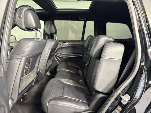 Used 2017 Mercedes-Benz GLS 550 4MATIC image 23