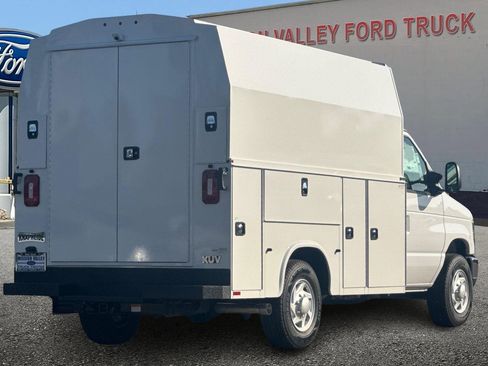 New 2026 Ford E-350 and Econoline 350 Super Duty w/ Power Equipment Group image 4