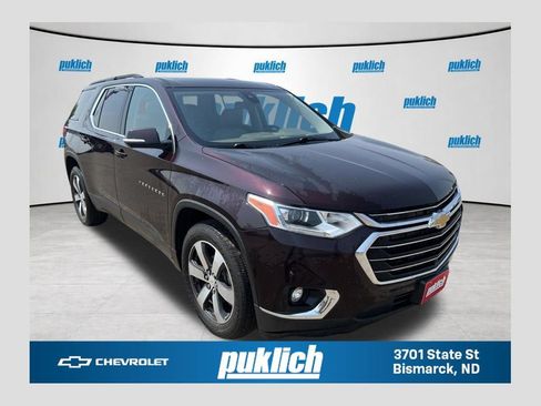 Used 2020 Chevrolet Traverse LT w/ LT Premium Package AWD/4WD image 1