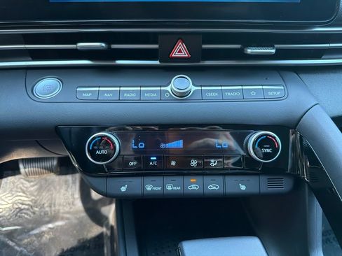 Certified 2023 Hyundai Elantra SEL w/ Convenience Package FWD image 26