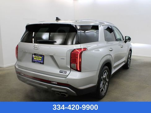 Used 2023 Hyundai Palisade SEL w/ Premium Package image 4