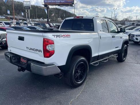 Used 2016 Toyota Tundra SR5 w/ TRD Off Road Package image 4