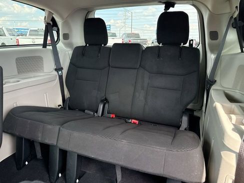 Used 2020 Dodge Grand Caravan SE w/ UConnect Hands-Free Group FWD image 23